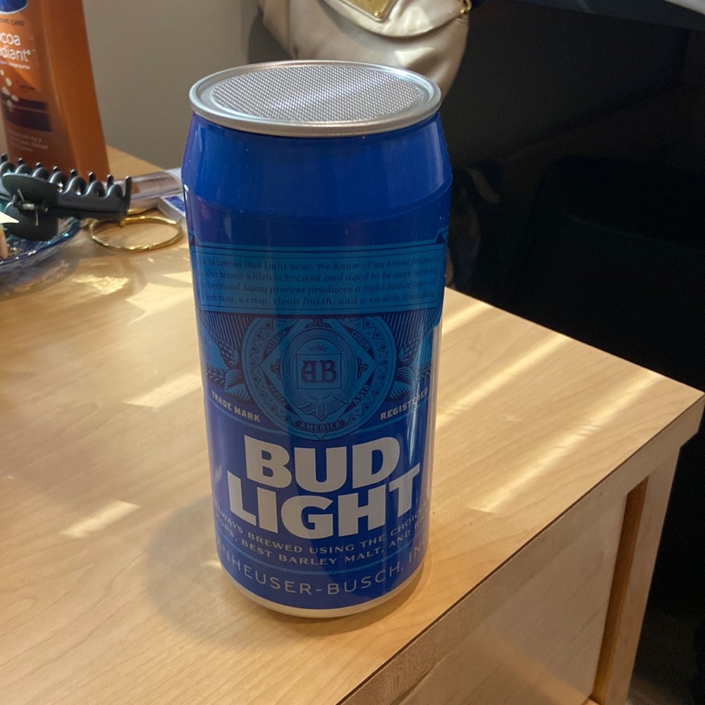 Budlight speaker